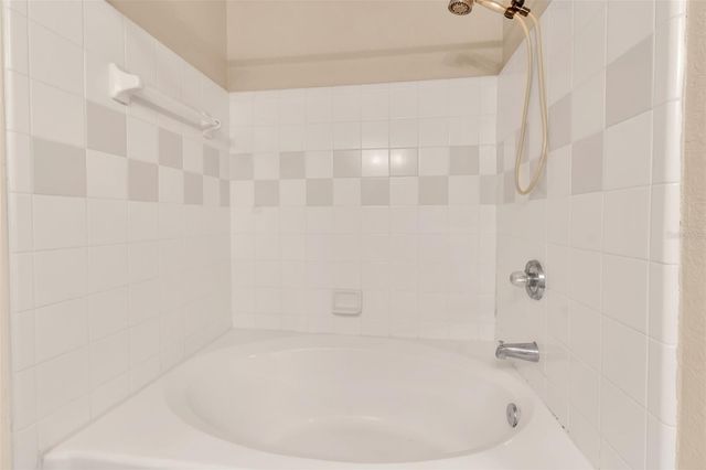 5541 ROSEHILL ROAD 202, Sarasota, FL 34233