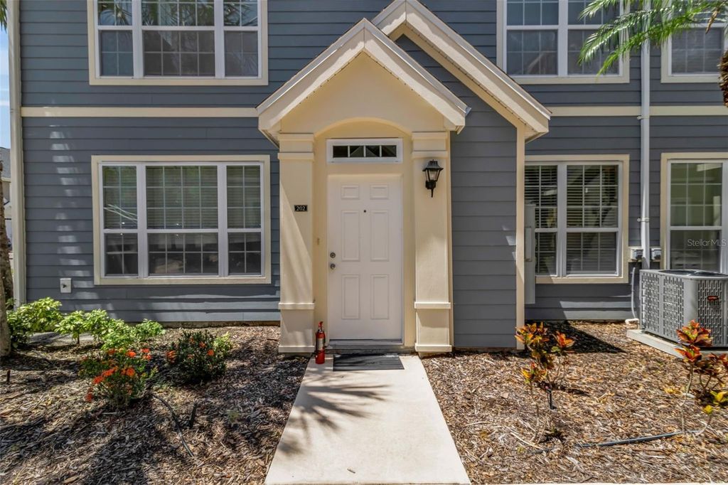 5541 ROSEHILL ROAD 202, Sarasota, FL 34233