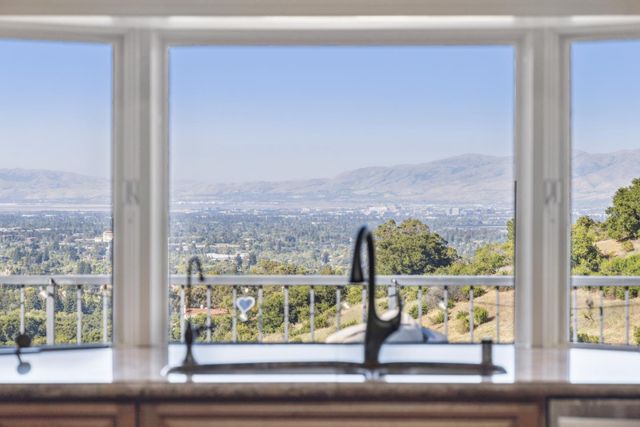 12553 Parker Ranch Court, Saratoga, CA 95070