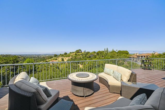 12553 Parker Ranch Court, Saratoga, CA 95070