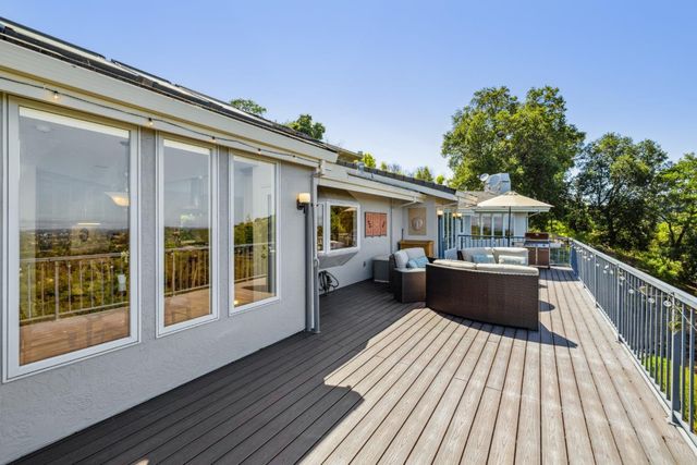 12553 Parker Ranch Court, Saratoga, CA 95070
