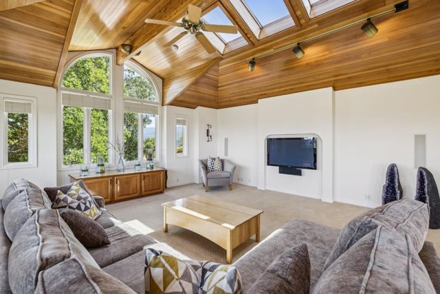 12553 Parker Ranch Court, Saratoga, CA 95070