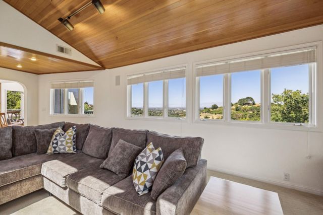 12553 Parker Ranch Court, Saratoga, CA 95070