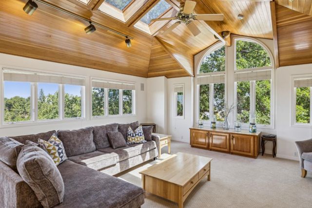 12553 Parker Ranch Court, Saratoga, CA 95070