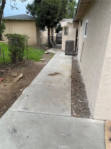 10025 Mission, Jurupa Valley, CA 92509