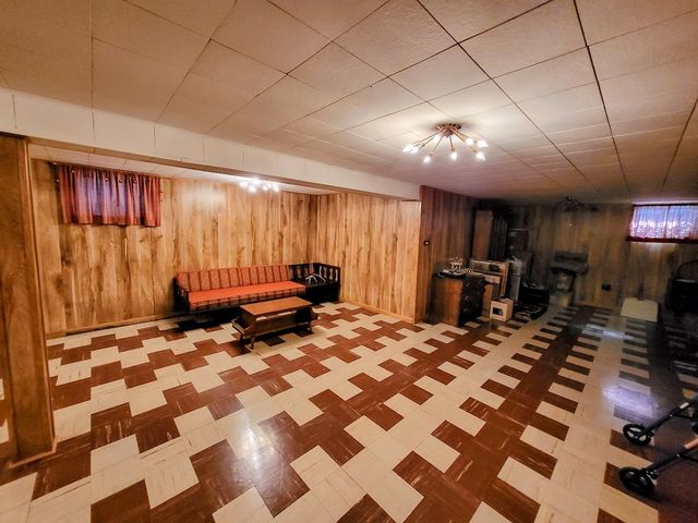 2448 Hawthorne Avenue, Westchester, IL 60154