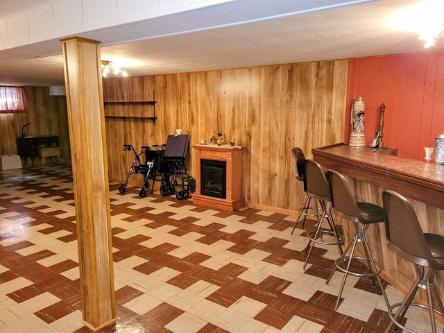 2448 Hawthorne Avenue, Westchester, IL 60154
