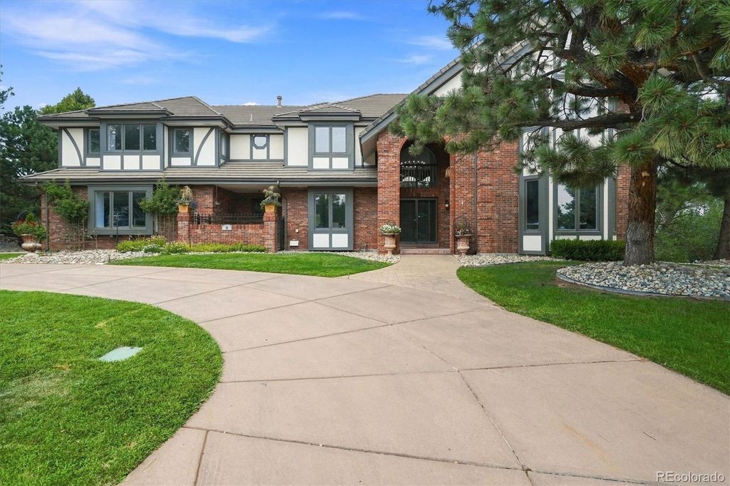 Image 4 of property listing at 3 Mourning Dove Lane, Littleton, CO 80127
