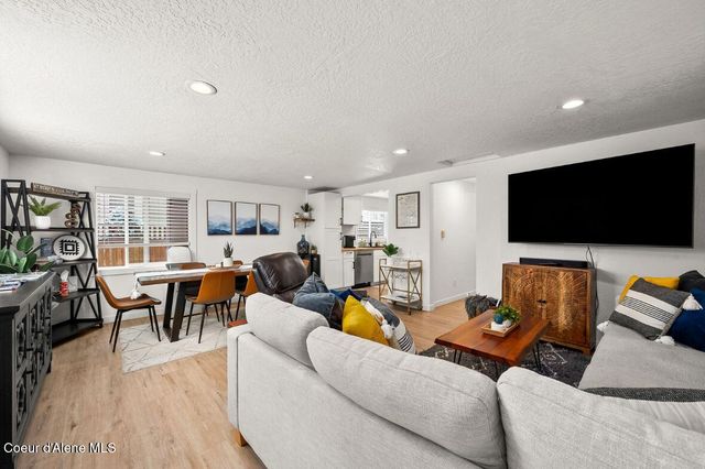 1219 E Coeur D Alene AVE, Coeur D'alene, ID 83814