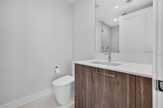 275 1ST AVENUE S 3407, St Petersburg, FL 33701