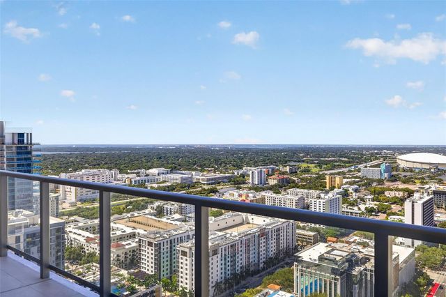 275 1ST AVENUE S 3407, St Petersburg, FL 33701
