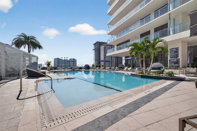 275 1ST AVENUE S 3407, St Petersburg, FL 33701