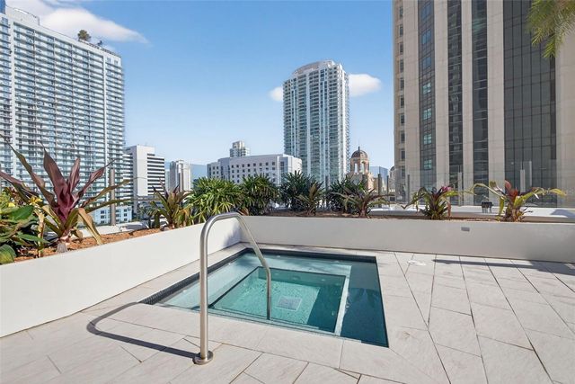 275 1ST AVENUE S 3407, St Petersburg, FL 33701