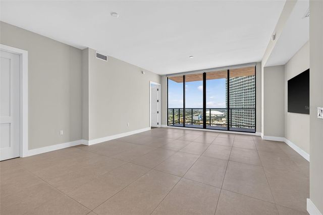 275 1ST AVENUE S 3407, St Petersburg, FL 33701