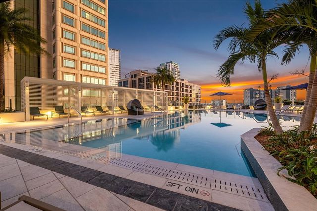 275 1ST AVENUE S 3407, St Petersburg, FL 33701