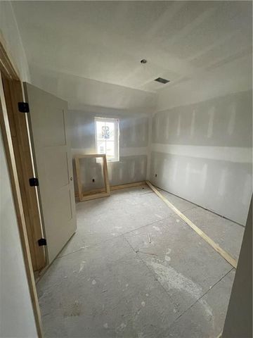 1953 Longview Drive, Liberty, MO 64068