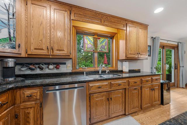 4965 N SCHUH ROAD, Appleton, WI 54913