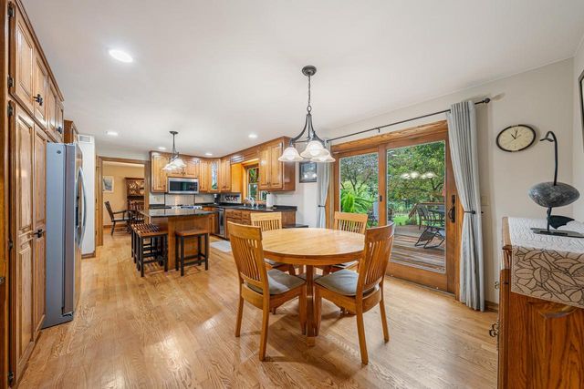 4965 N SCHUH ROAD, Appleton, WI 54913