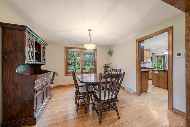 4965 N SCHUH ROAD, Appleton, WI 54913