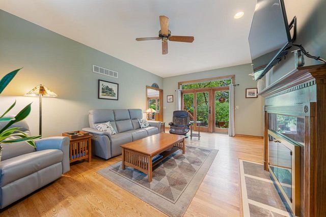4965 N SCHUH ROAD, Appleton, WI 54913
