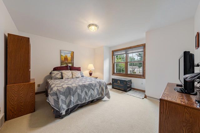 4965 N SCHUH ROAD, Appleton, WI 54913