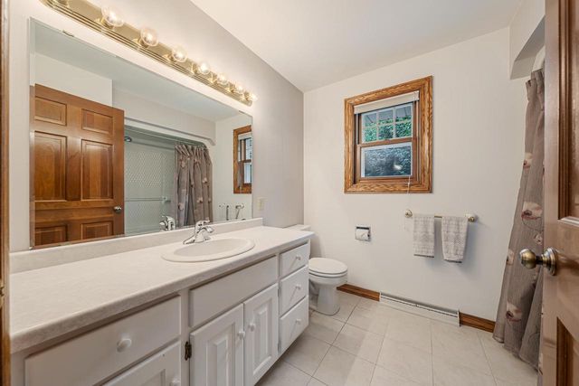 4965 N SCHUH ROAD, Appleton, WI 54913