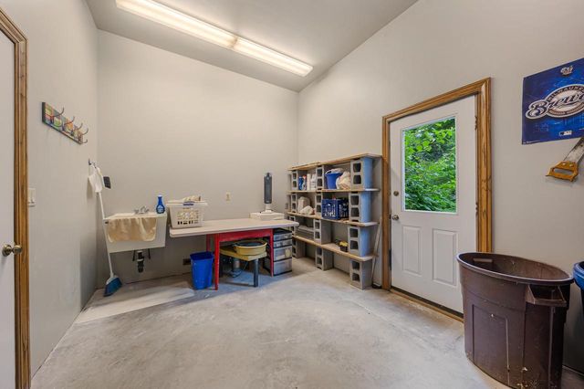 4965 N SCHUH ROAD, Appleton, WI 54913