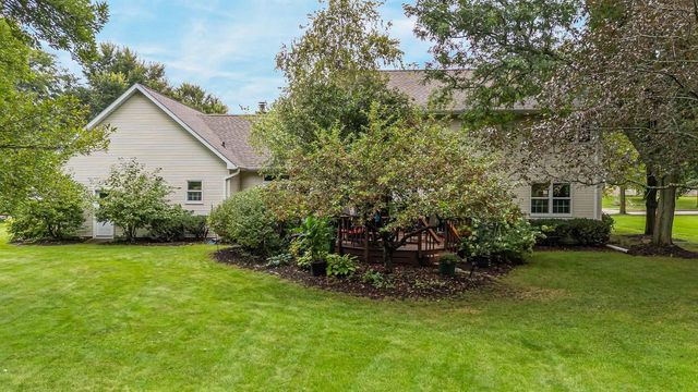 4965 N SCHUH ROAD, Appleton, WI 54913
