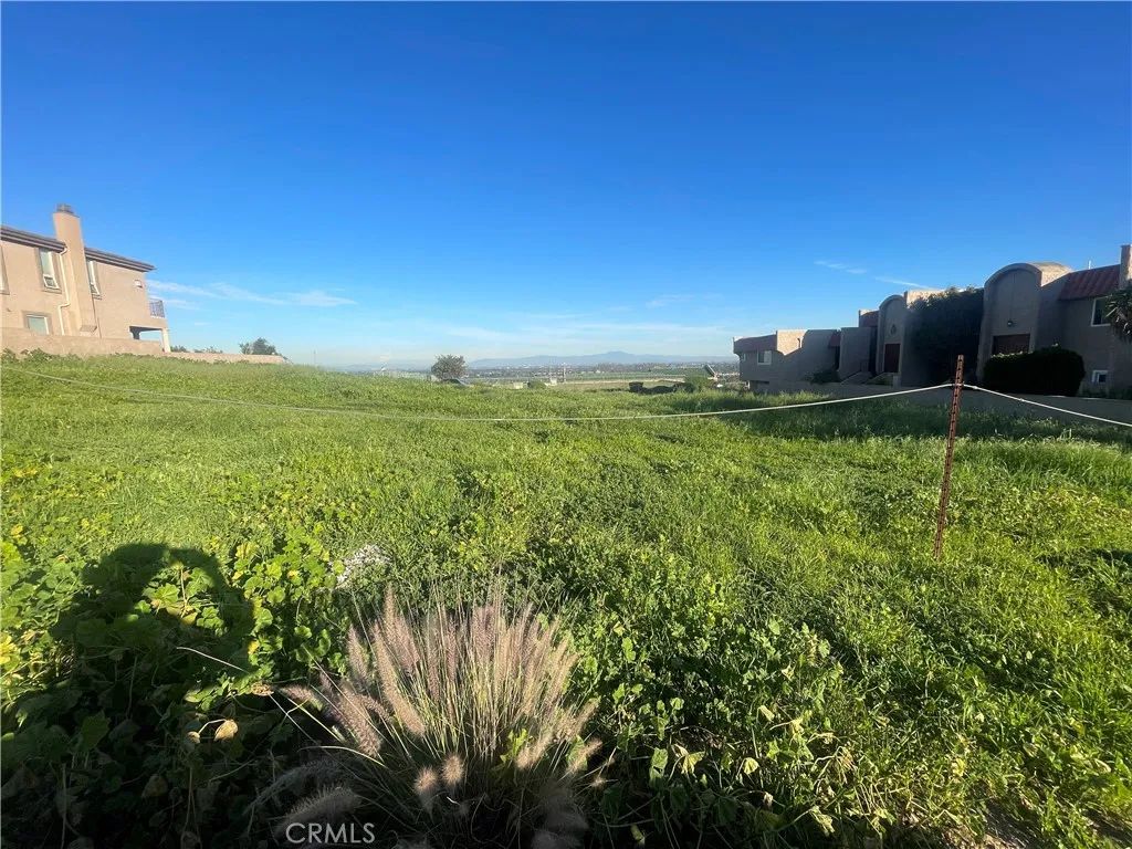 2250 Ohio Ave, Signal Hill, CA 90755