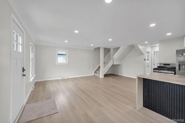 6530 Madison Street, Taylor, MI 48180