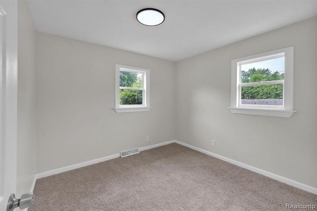 6530 Madison Street, Taylor, MI 48180