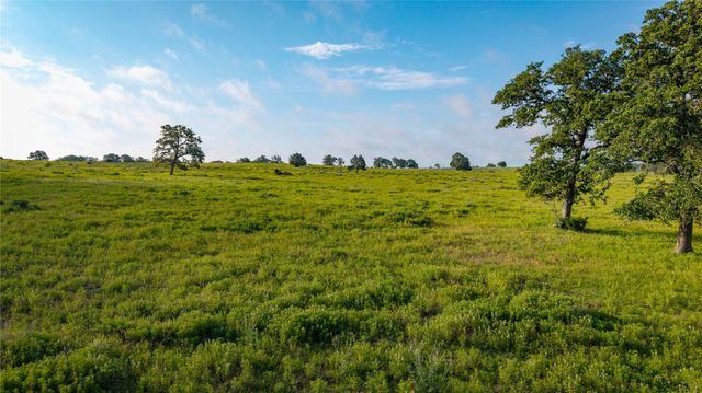 000 Hofferek RD, Rosanky, TX 78953