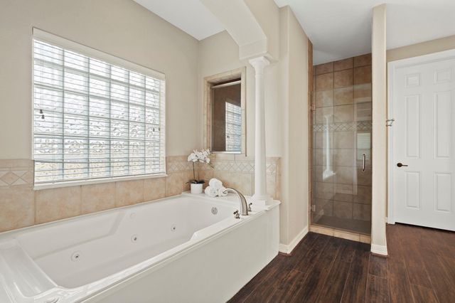 4502 Creek Point Lane, Missouri City, TX 77459