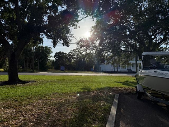 3733 6TH STREET S, St Petersburg, FL 33705