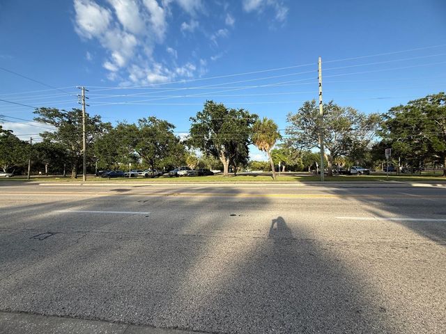 3733 6TH STREET S, St Petersburg, FL 33705