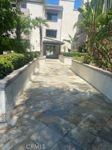 20253 Keswick 211, Winnetka, CA 91306