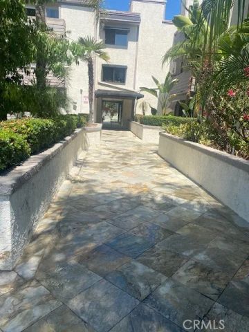 20253 Keswick 211, Winnetka, CA 91306