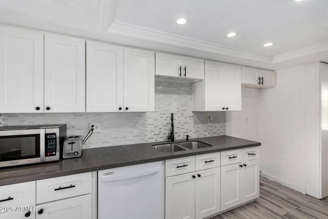 682 W GAIL Drive, Chandler, AZ 85225