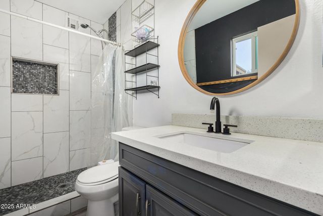 682 W GAIL Drive, Chandler, AZ 85225