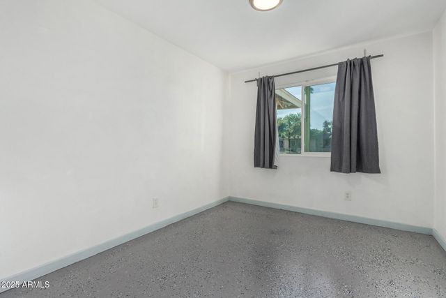 682 W GAIL Drive, Chandler, AZ 85225