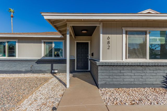 682 W GAIL Drive, Chandler, AZ 85225