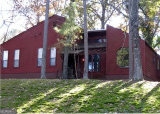 257 Castleair Drive NE, Kennesaw, GA 30144