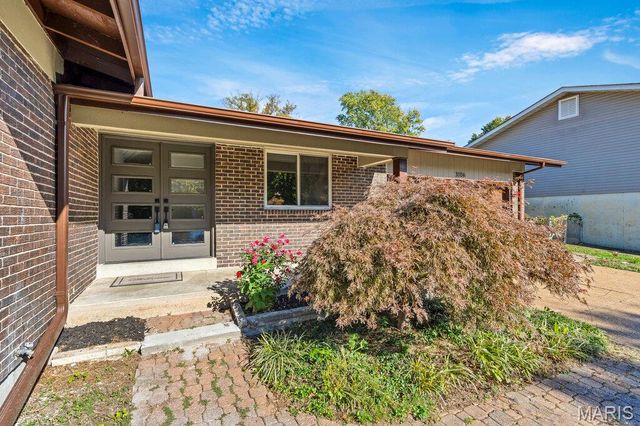 3106 Donnycave Lane, Maryland Heights, MO 63043
