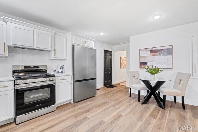 3106 Donnycave Lane, Maryland Heights, MO 63043