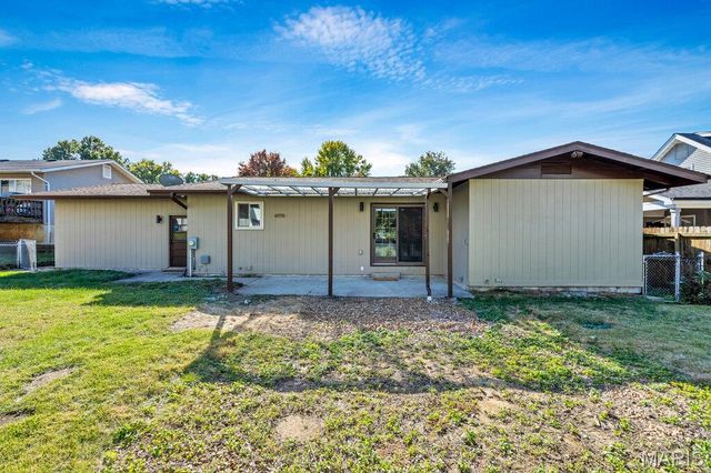 3106 Donnycave Lane, Maryland Heights, MO 63043