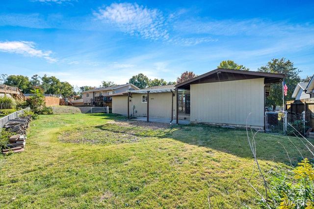 3106 Donnycave Lane, Maryland Heights, MO 63043
