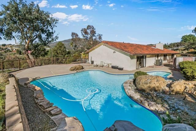 2157 Via Dieguenos, Alpine, CA 91901