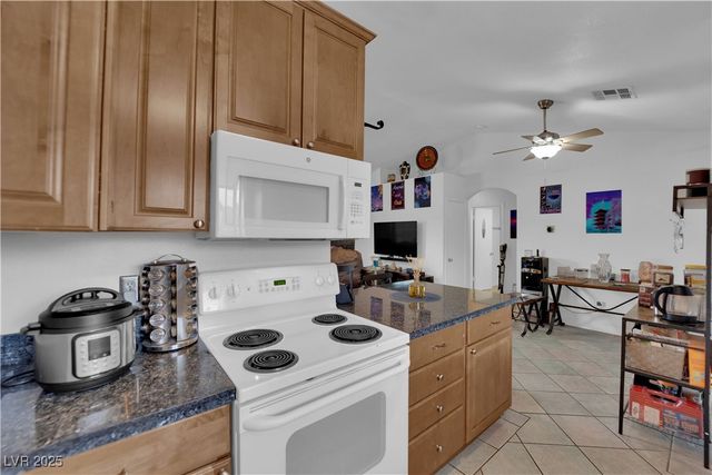 5330 Silvermist Court 202, Las Vegas, NV 89122