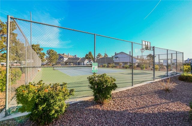 5330 Silvermist Court 202, Las Vegas, NV 89122