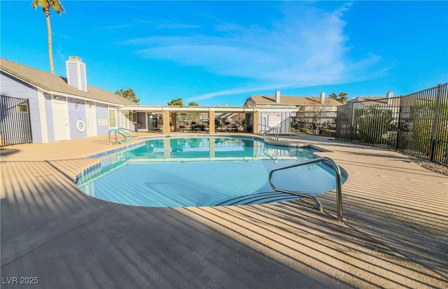 5330 Silvermist Court 202, Las Vegas, NV 89122